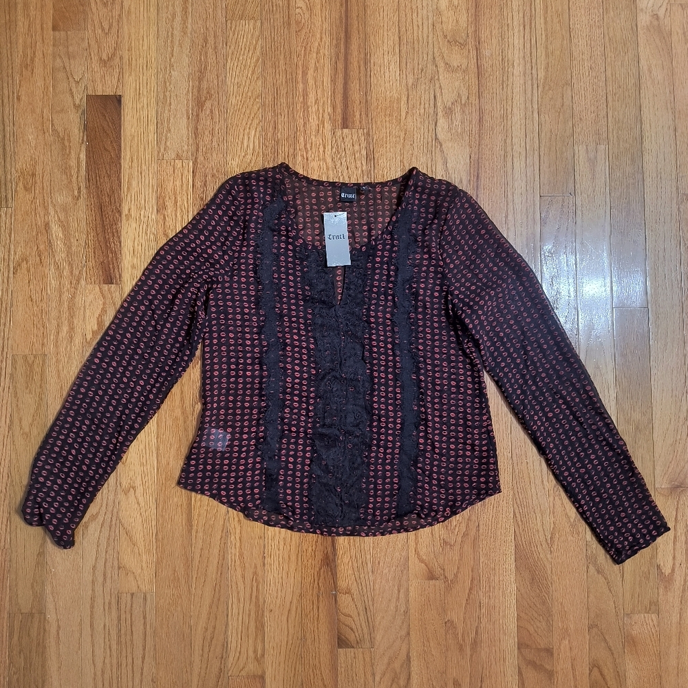 NWT Cruel Denim Sheer Black With Red Lipstick Print Shirt, Women's Small